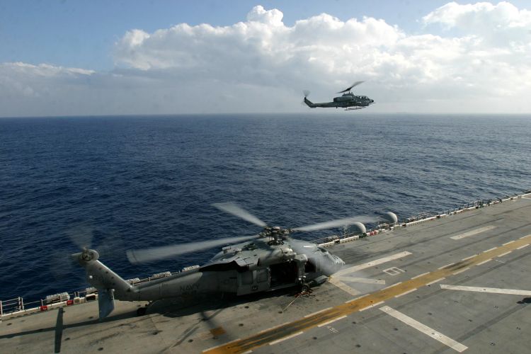 Image: United States Marine Corps AH-1W Super Cobra Helicopter