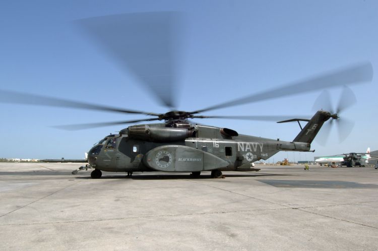 Image: United States Marine Corps MH-53E Sea Dragon Helicopter