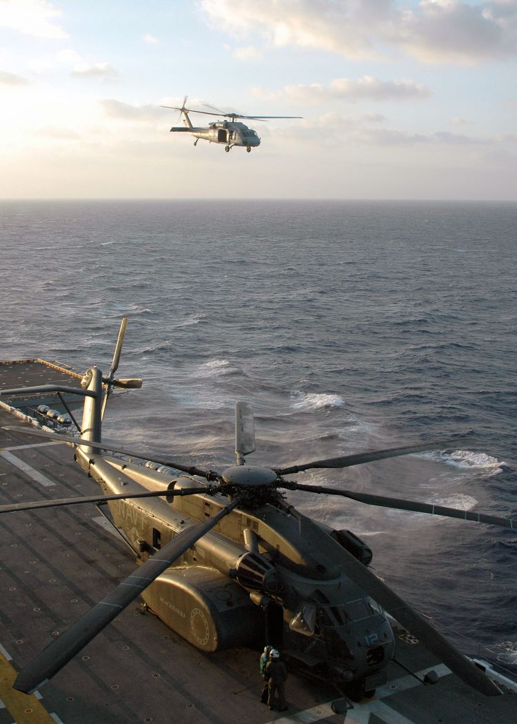 Image: MH-60S Seahawk and MH-53E Sea Dragon Helicopter