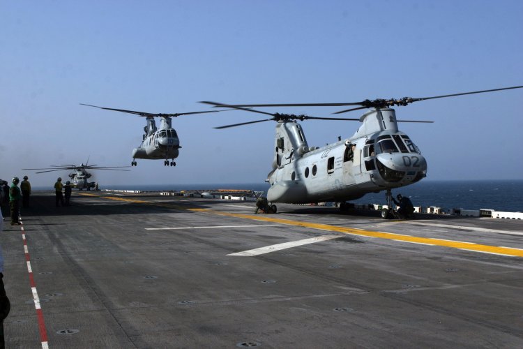 Image: U.S. Marine Corps CH-46 Sea Knight Helicopters